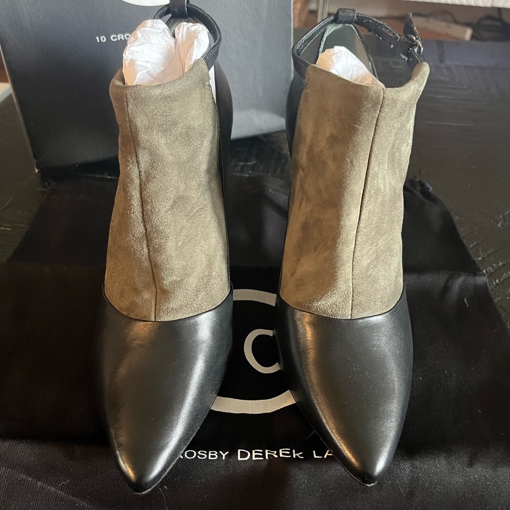 Derek Lam 10 Crosby Casia Two Tone Textured Ankle Booties in Black/Olive W8.5